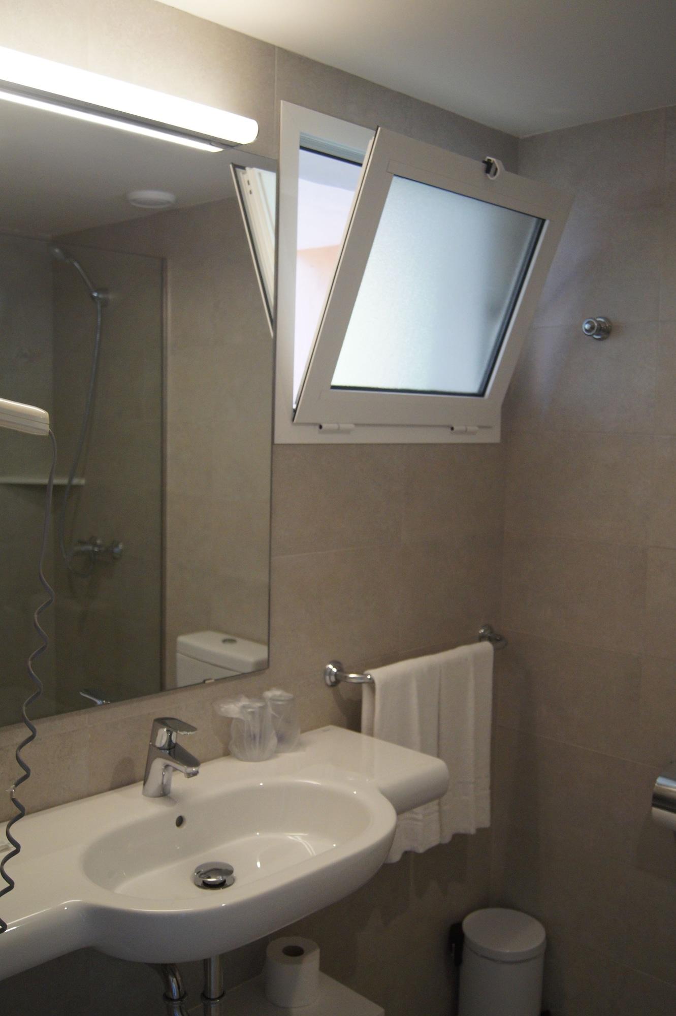 Hotel Xaloc Playa 蓬塔普里马 外观 照片
