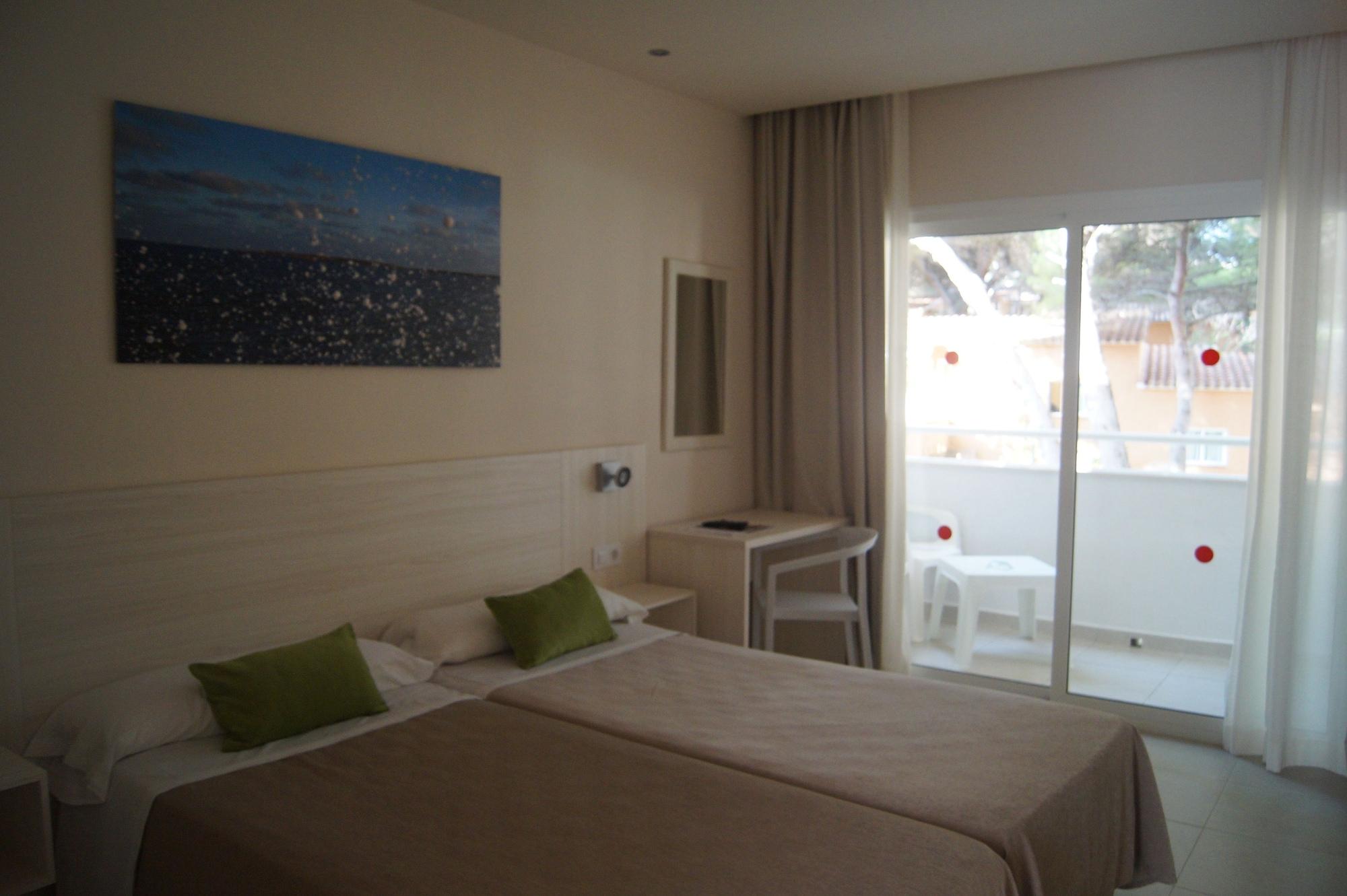 Hotel Xaloc Playa 蓬塔普里马 外观 照片