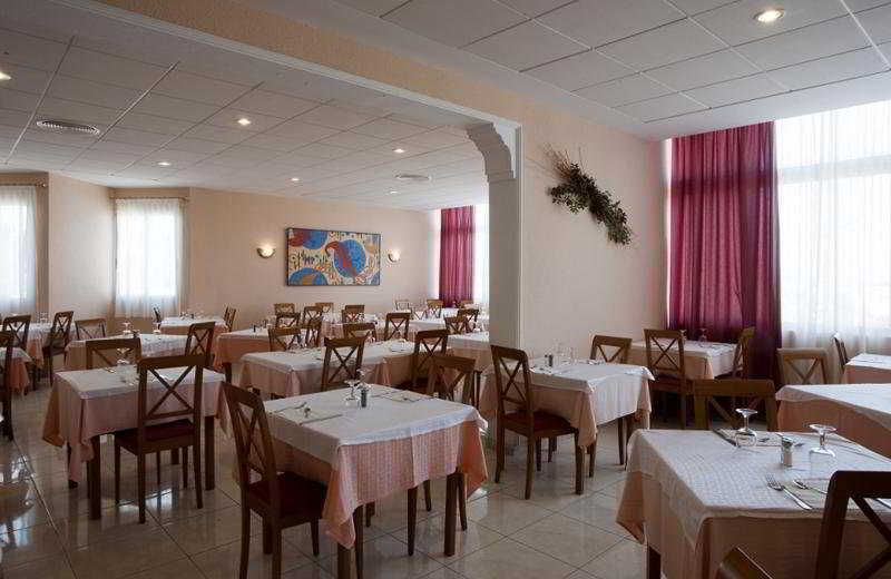 Hotel Xaloc Playa 蓬塔普里马 外观 照片